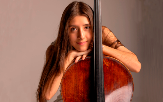 Entrada:El violonchelo es la voz que me permite revelar quién soy, qué siento y qué sueño: Anna Komusinski de Alba 