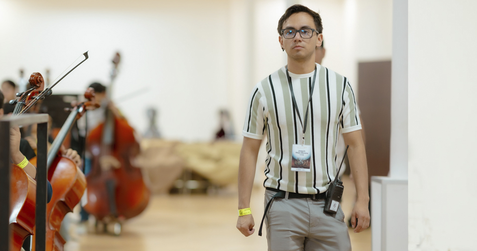 Entrada: En 2008, la OSIM marcó su vida, llegó como violinista, pero aquí decidió estudiar flauta. Hoy retribuye lo aprendido como tutor