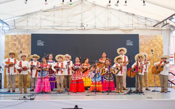Semillero Creativo de Ensamble tradicional comunitario ´Balcón huasteco´