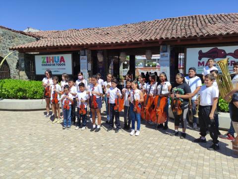 Semillero Creativo de Semillero Orquesta sinfónica comunitaria de Zihuatanejo
